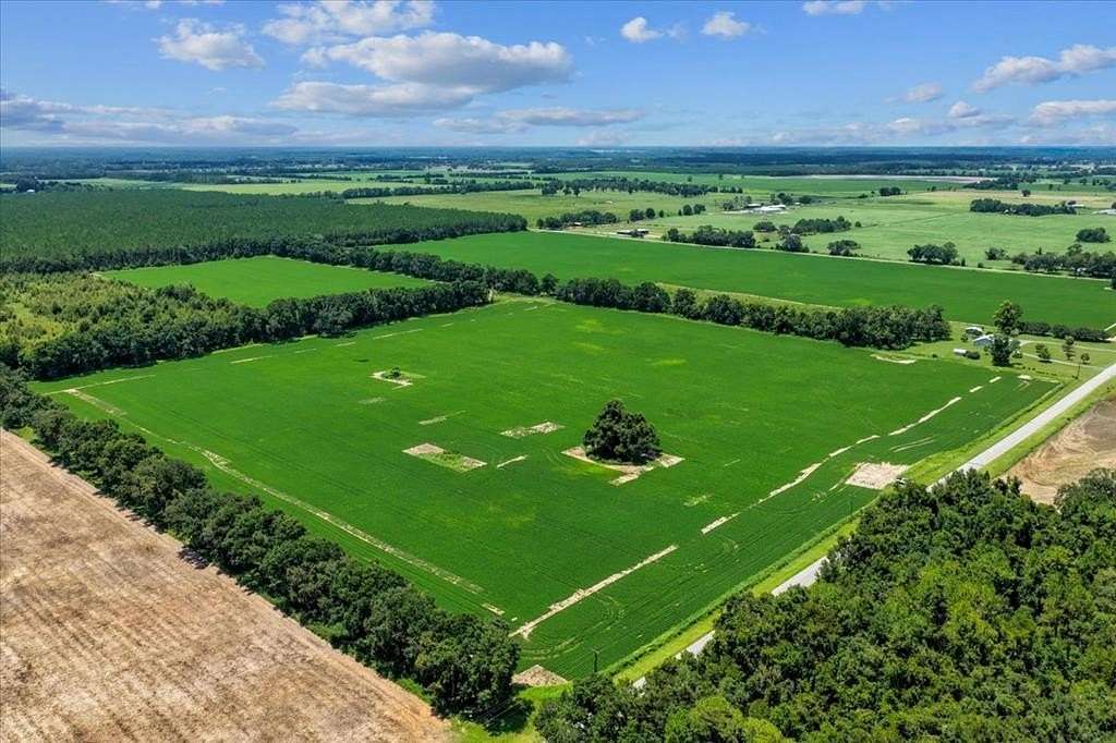 10 Acres of Recreational & Residential Land for Sale in Chiefland, Florida