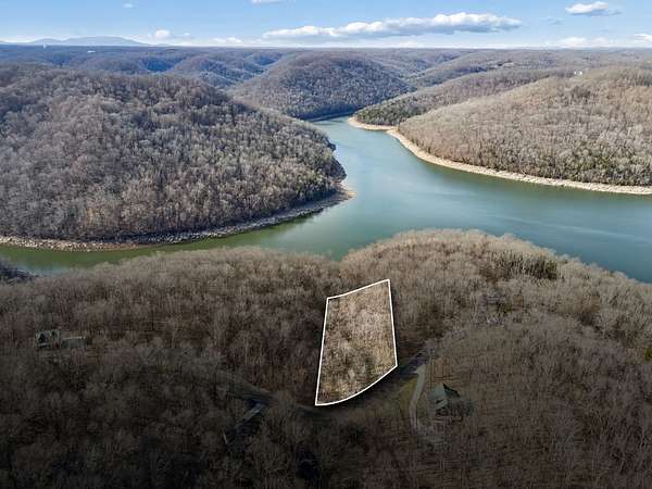 1 Acre of Residential Land for Sale in Smithville, Tennessee