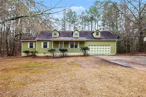 1.5 Acres of Residential Land with Home for Sale in Newnan, Georgia