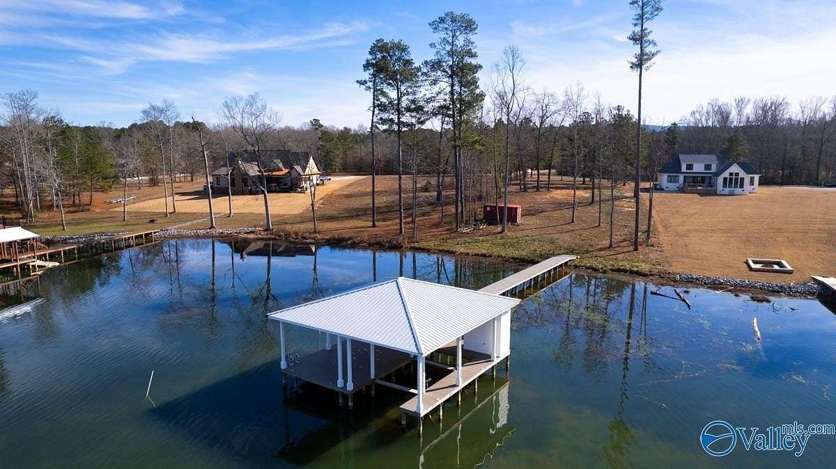 1.22 Acres of Residential Land for Sale in Scottsboro, Alabama