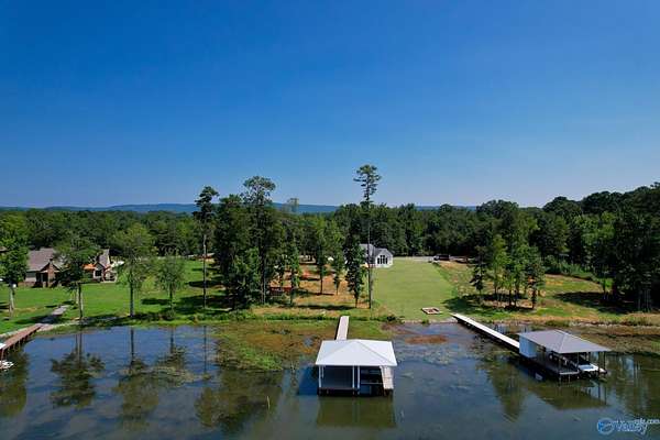 1.22 Acres of Residential Land for Sale in Scottsboro, Alabama