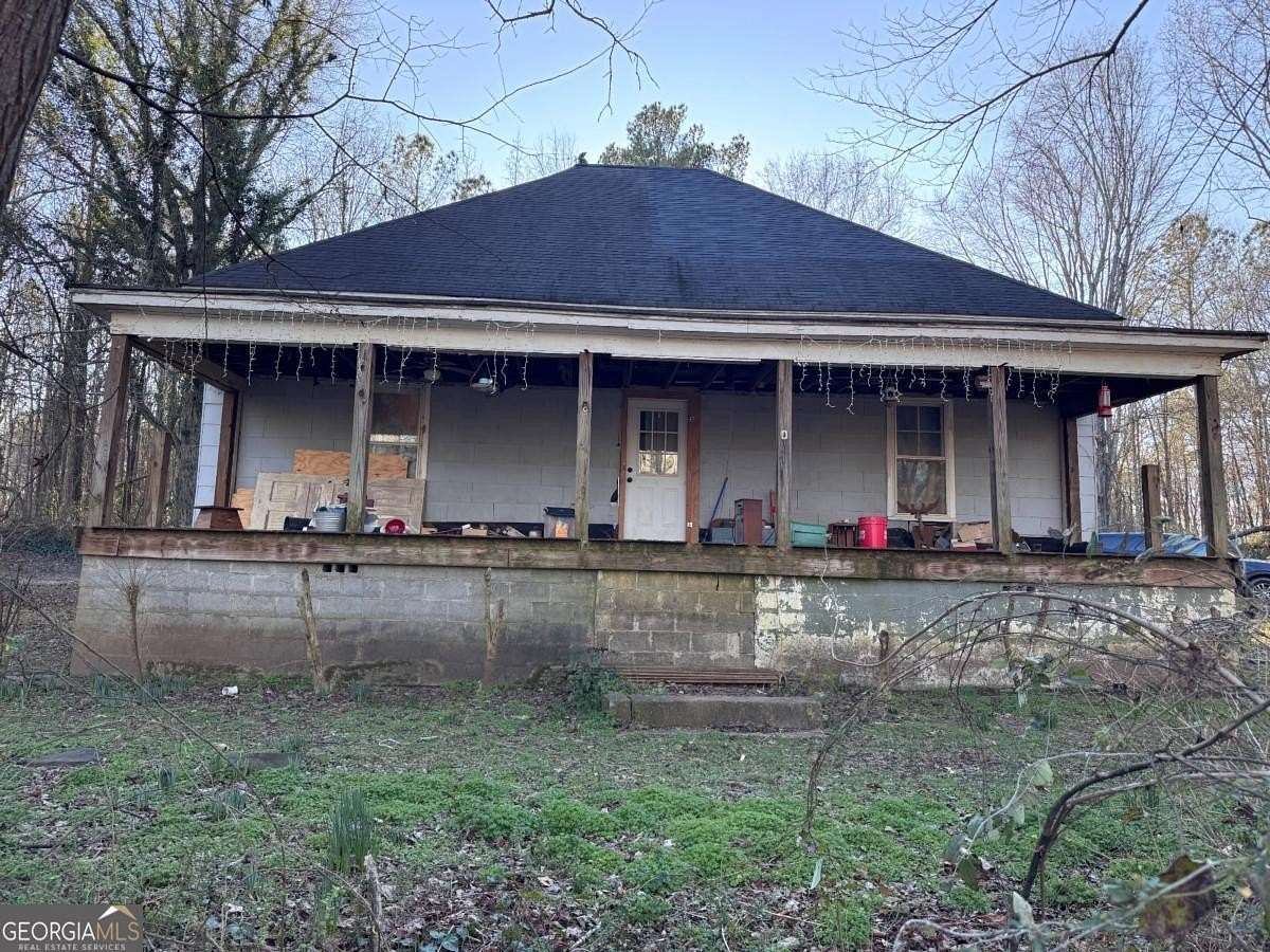 1.79 Acres of Residential Land with Home for Sale in Carrollton, Georgia