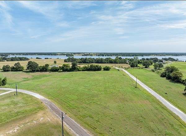 1.34 Acres of Land for Sale in Thornton, Texas