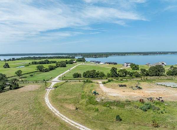 1.34 Acres of Land for Sale in Thornton, Texas