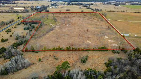 35.3 Acres of Land for Sale in Como, Texas