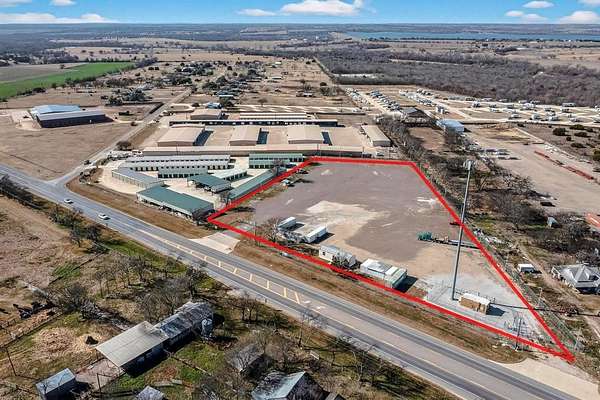 3.87 Acres of Commercial Land for Lease in Cleburne, Texas