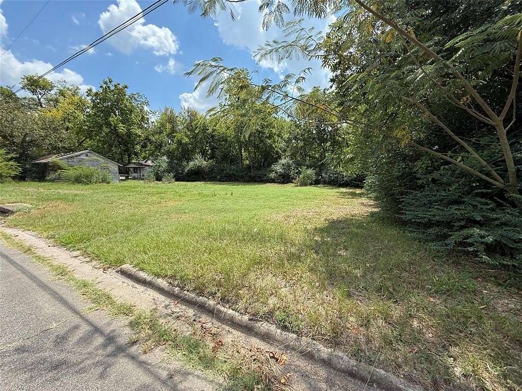 0.36 Acres of Residential Land for Sale in Sulphur Springs, Texas