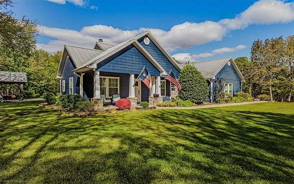 5.33 Acres of Residential Land with Home for Sale in Whitewright, Texas