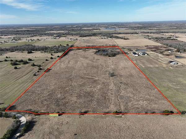 32 Acres of Agricultural Land for Sale in Lone Oak, Texas