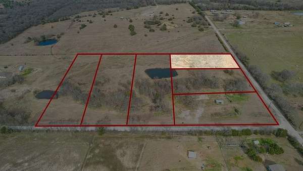 1.12 Acres of Residential Land for Sale in Celeste, Texas