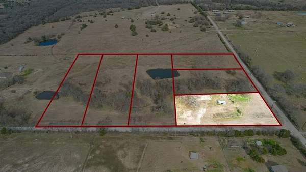 1.43 Acres of Residential Land for Sale in Celeste, Texas