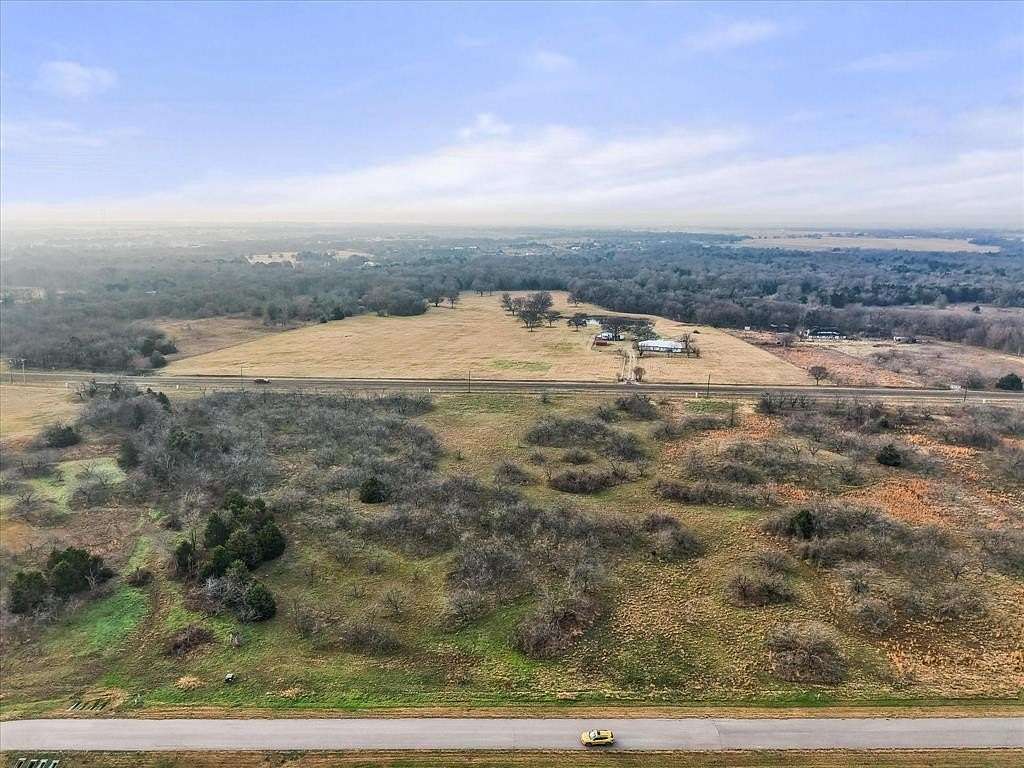 1.77 Acres of Residential Land for Sale in Corsicana, Texas