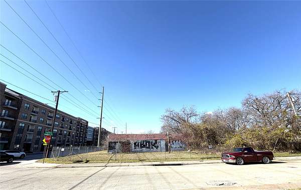 0.33 Acres of Commercial Land for Sale in Dallas, Texas