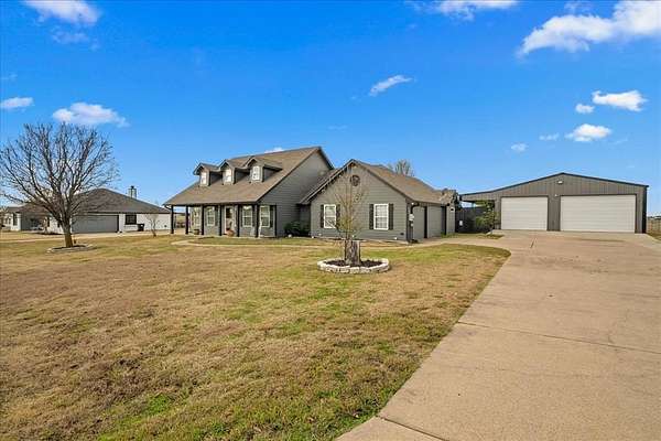 1.5 Acres of Residential Land with Home for Sale in Caddo Mills, Texas