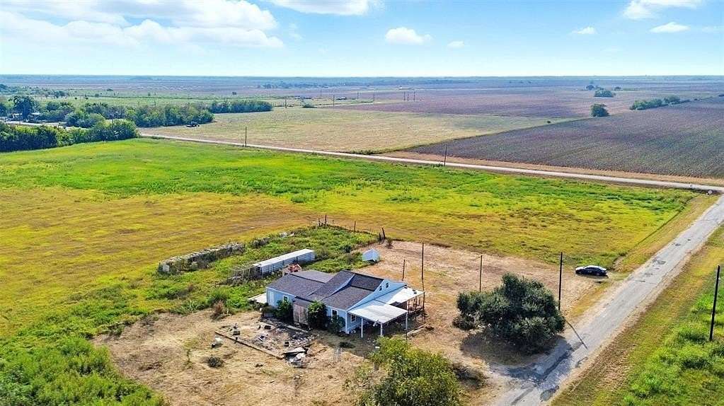 1.33 Acres of Residential Land for Sale in Beasley, Texas