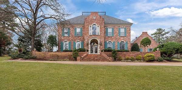 2.18 Acres of Land with Home for Sale in Shreveport, Louisiana