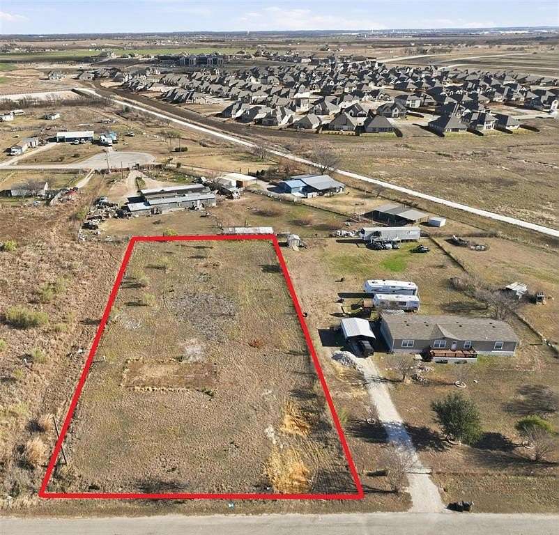 1 Acre of Residential Land for Sale in Joshua, Texas
