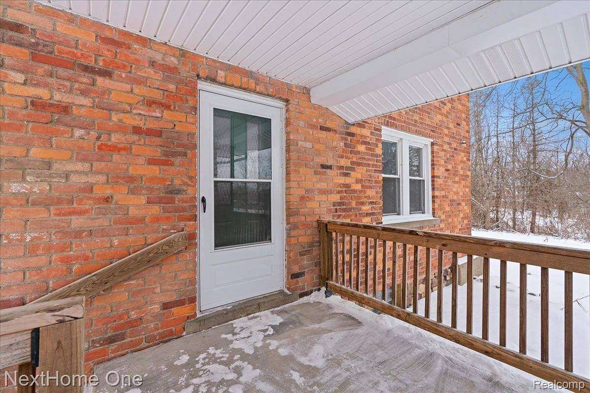 2 Acres of Residential Land with Home for Sale in Oceola Township, Michigan