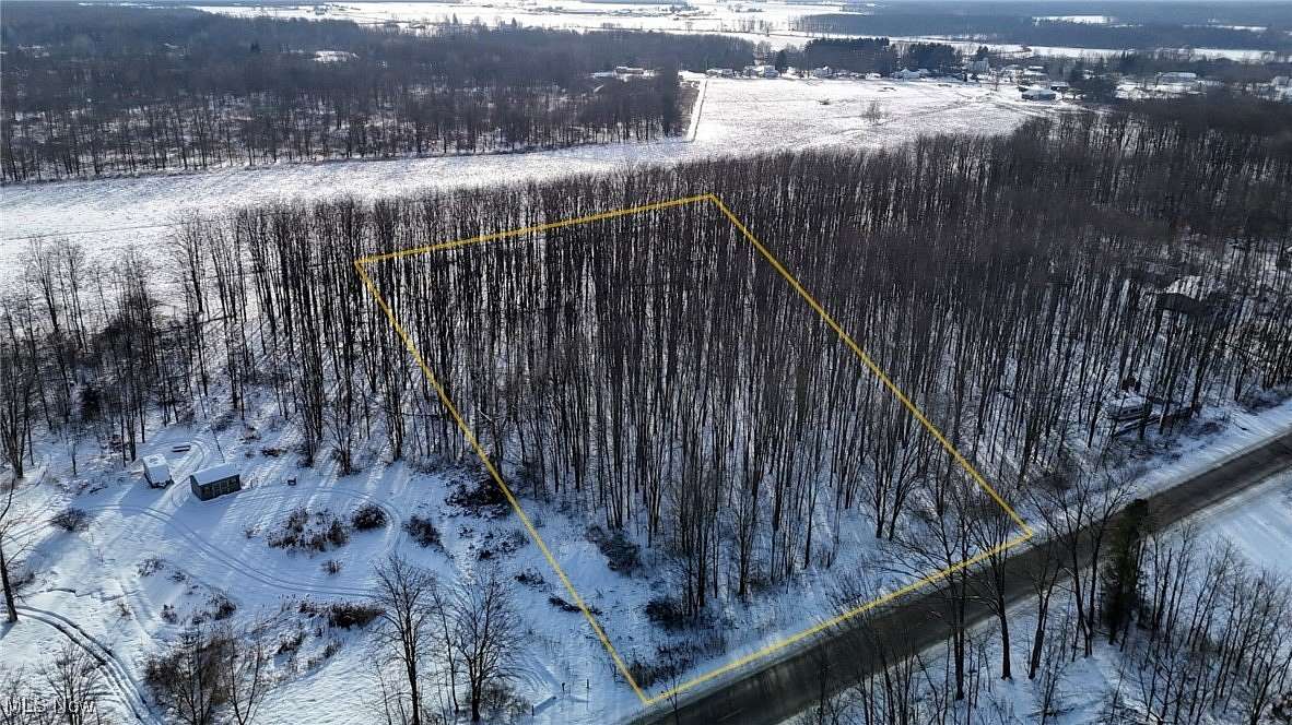 3 Acres of Residential Land for Sale in Dorset, Ohio