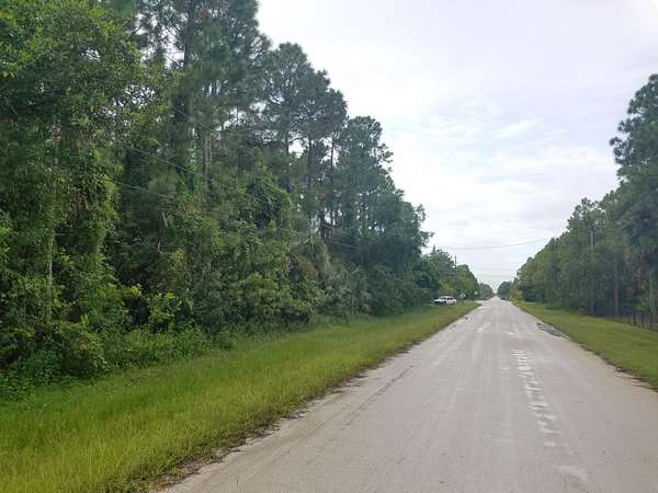 1.25 Acres of Residential Land for Sale in Loxahatchee Groves, Florida