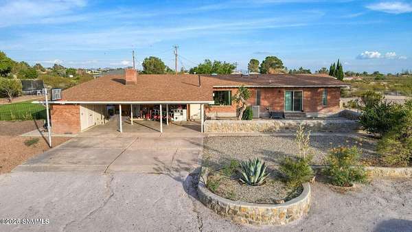 1.64 Acres of Residential Land with Home for Sale in Las Cruces, New Mexico