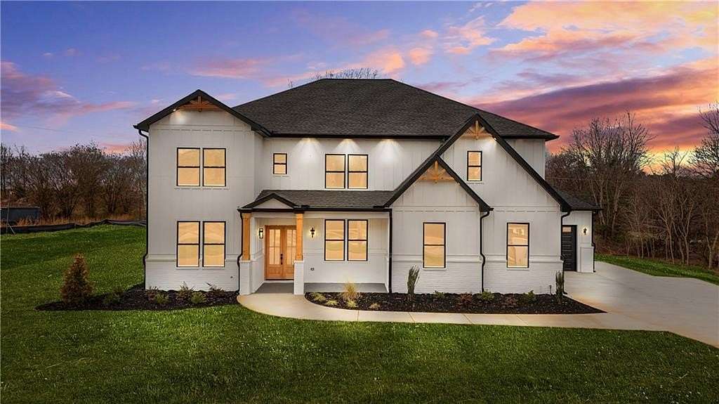 1.5 Acres of Residential Land with Home for Sale in Hoschton, Georgia