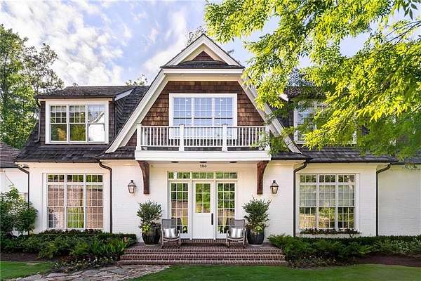 3.26 Acres of Residential Land with Home for Sale in Atlanta, Georgia