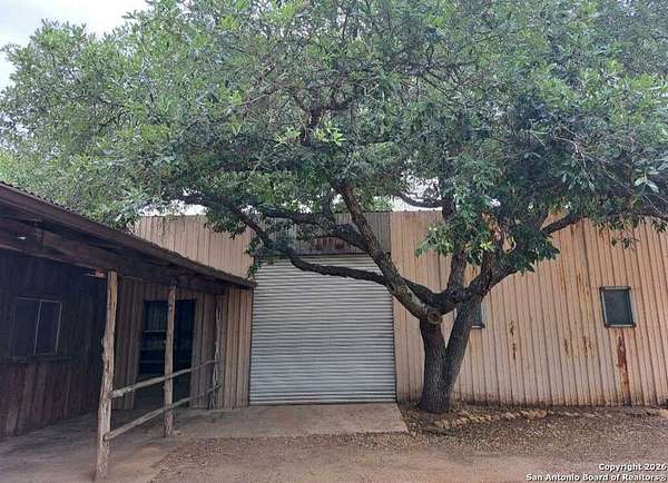 2 Acres of Improved Mixed-Use Land for Sale in San Antonio, Texas