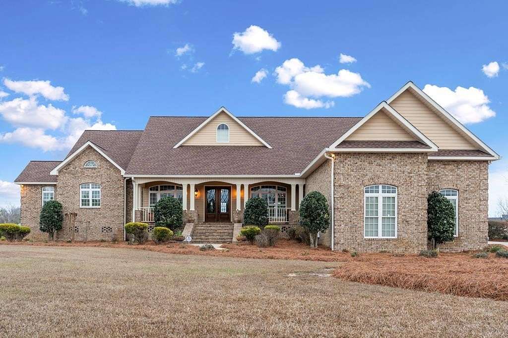 5.15 Acres of Residential Land with Home for Sale in Hazlehurst, Georgia