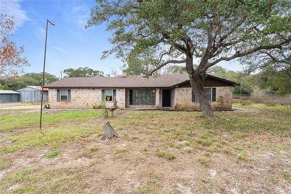 4.58 Acres of Residential Land with Home for Sale in Ingleside, Texas
