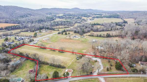 4.78 Acres of Residential Land with Home for Sale in Kingston, Tennessee
