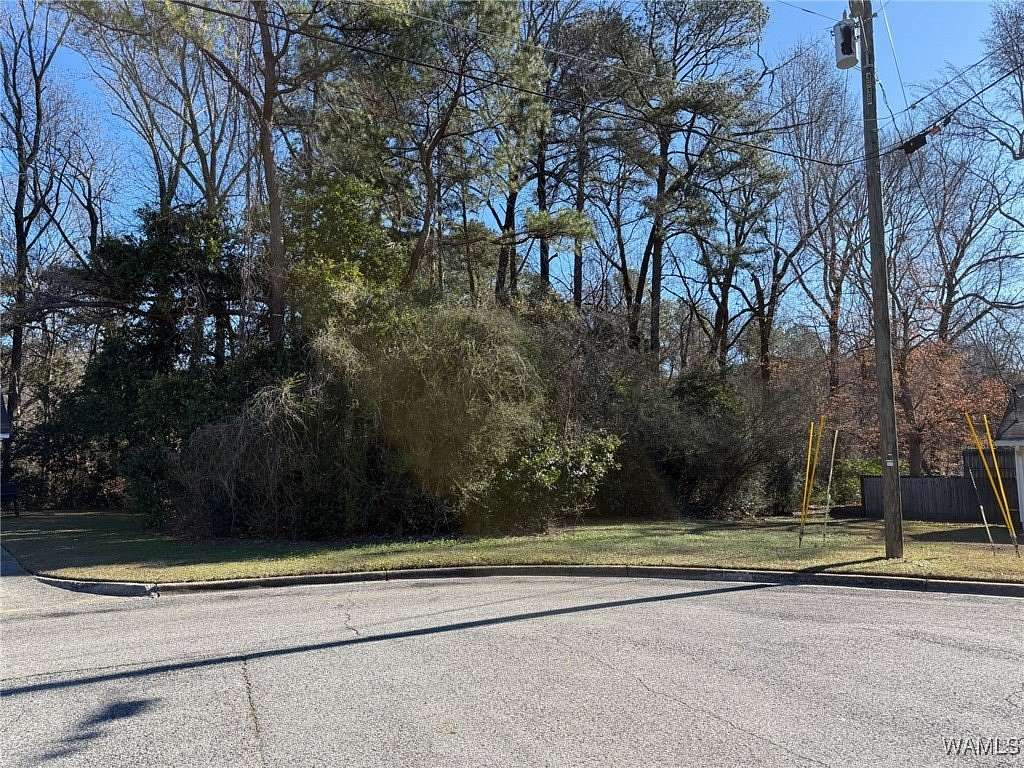 0.62 Acres of Residential Land for Sale in Tuscaloosa, Alabama