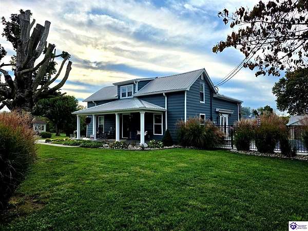 9 Acres of Residential Land with Home for Sale in Cecilia, Kentucky