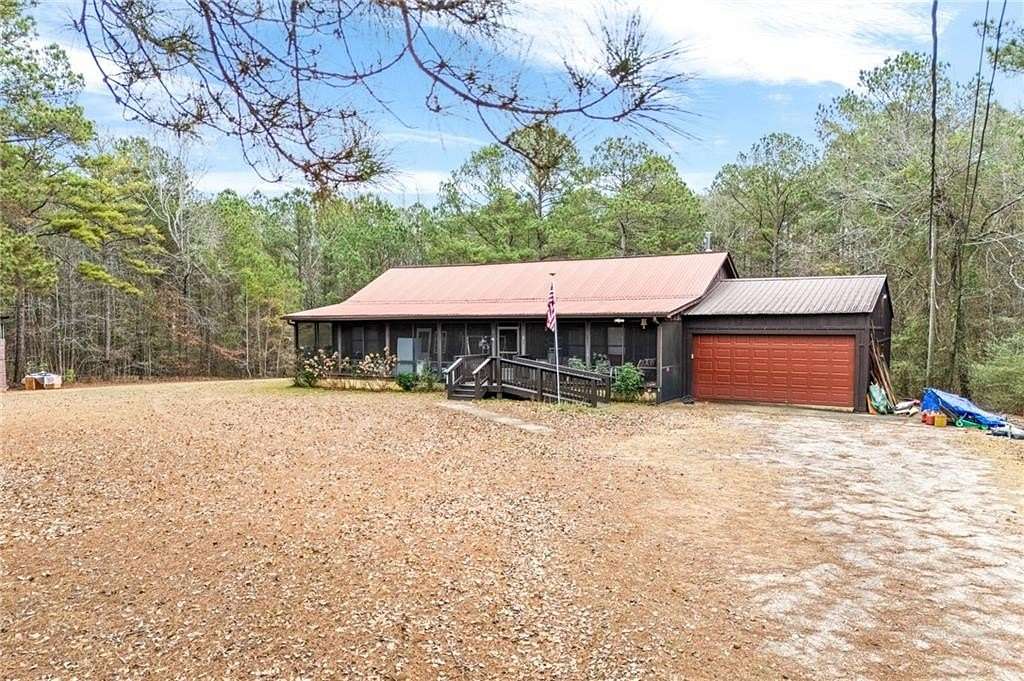 3.5 Acres of Residential Land with Home for Sale in Cusseta, Alabama