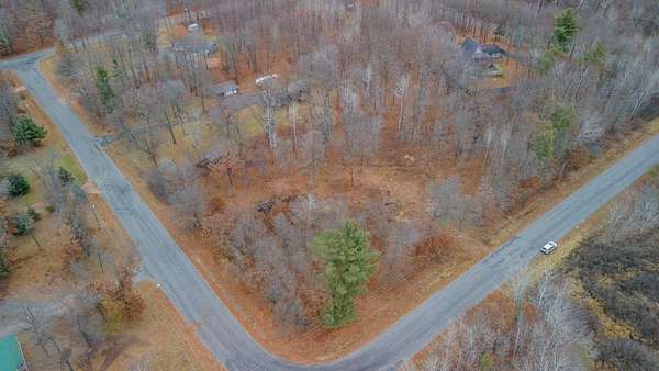1.49 Acres of Residential Land for Sale in Kronenwetter, Wisconsin