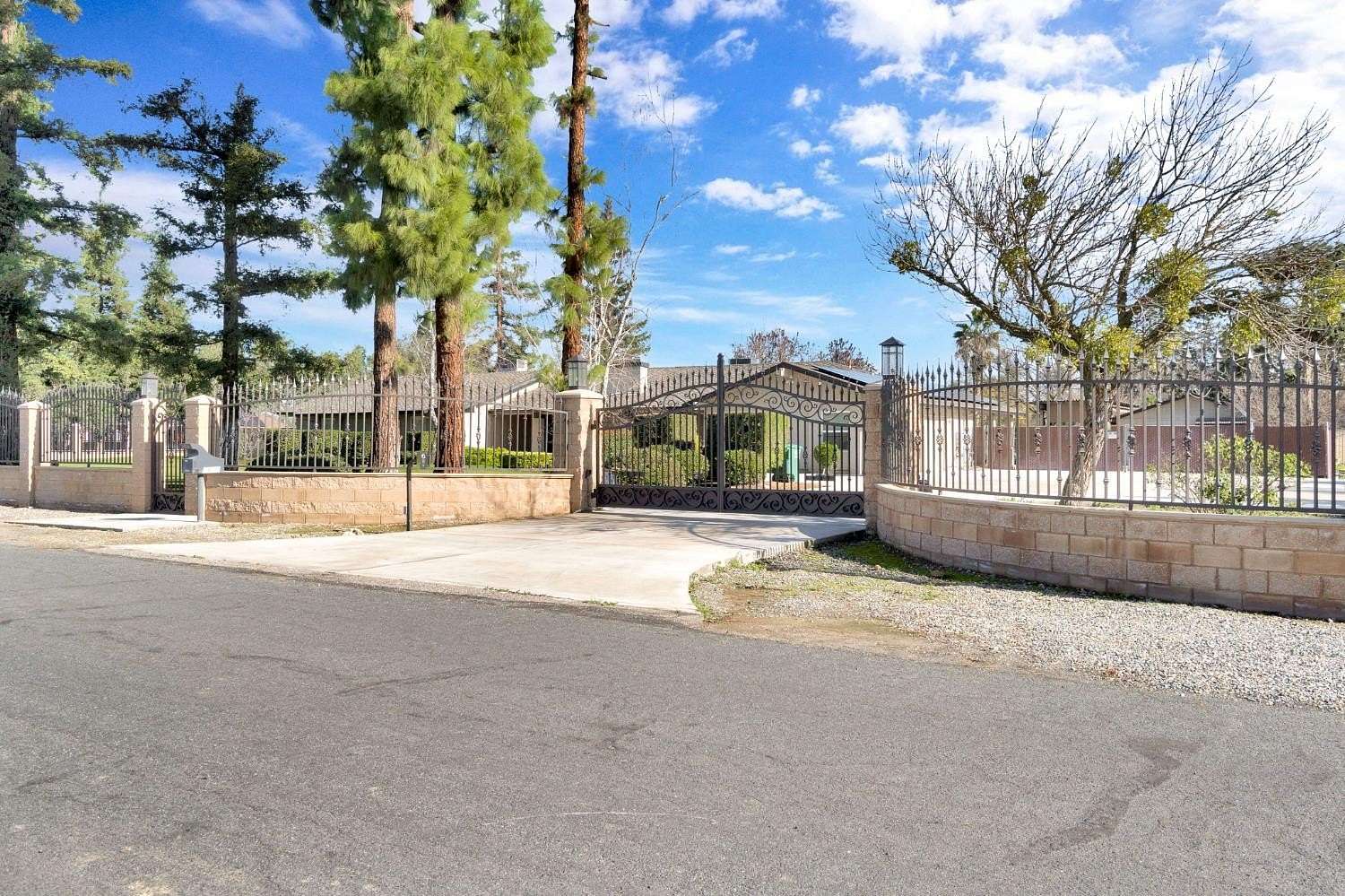 2.47 Acres of Land with Home for Sale in Fresno, California