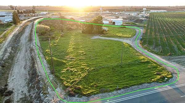 2.36 Acres of Commercial Land for Sale in Selma, California