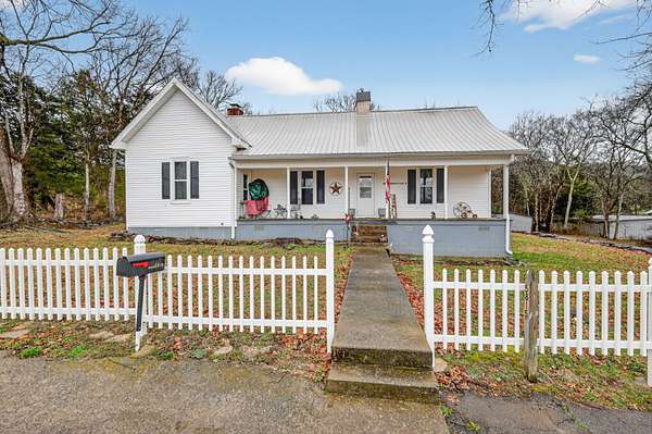 4.2 Acres of Residential Land with Home for Sale in Bradyville, Tennessee