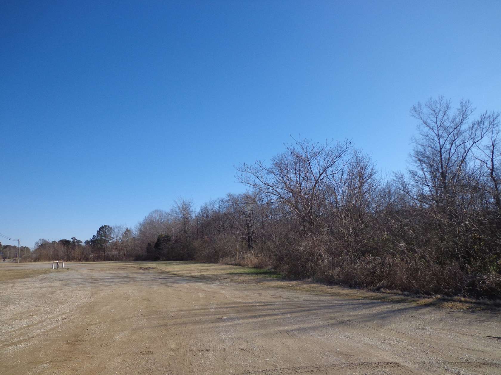 3.44 Acres of Commercial Land for Sale in New Johnsonville, Tennessee