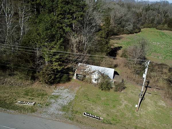 1.6 Acres of Residential Land with Home for Sale in Centerville, Tennessee