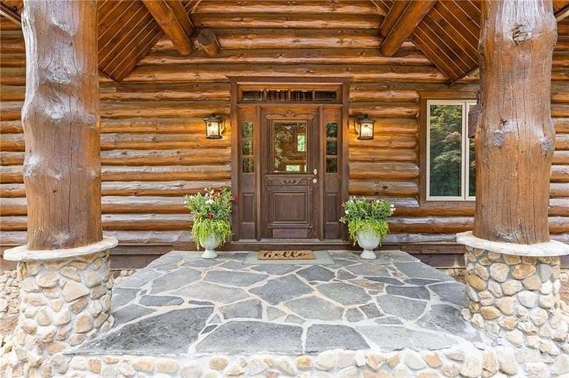 5 Acres of Residential Land with Home for Sale in White City, Georgia