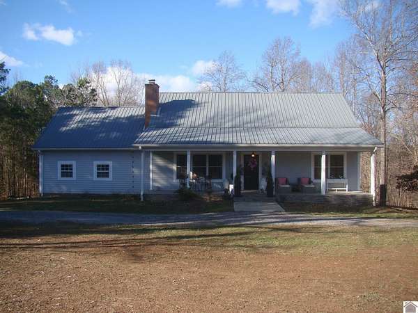 2.7 Acres of Residential Land with Home for Sale in Cadiz, Kentucky