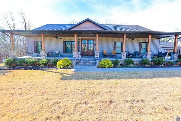 2.6 Acres of Residential Land with Home for Sale in Benton, Kentucky