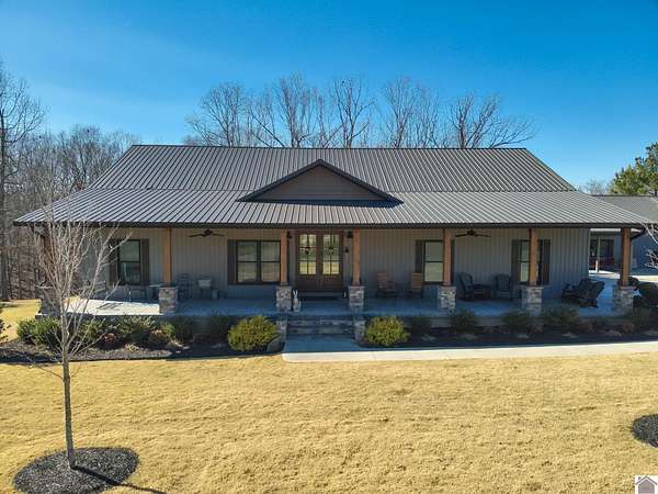 2.6 Acres of Residential Land with Home for Sale in Benton, Kentucky