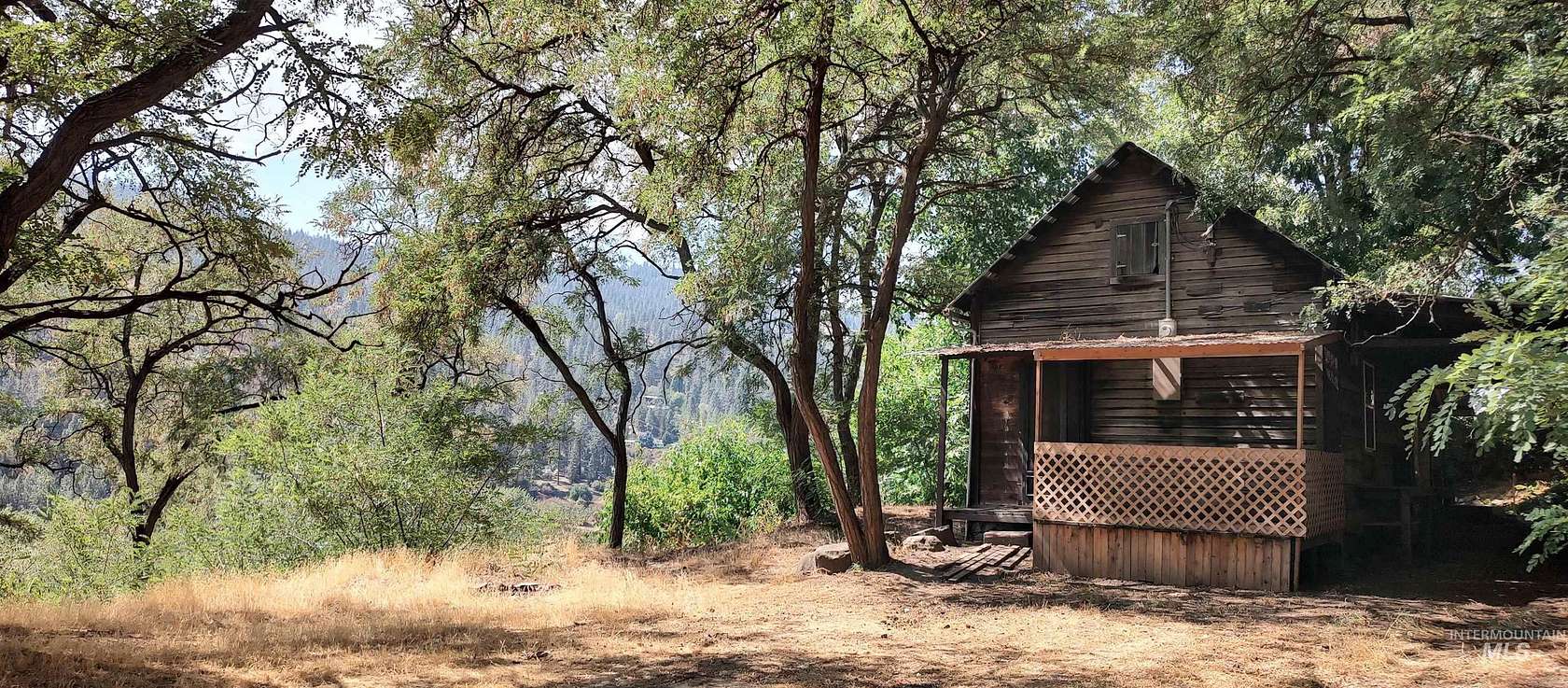 10.5 Acres of Recreational Land with Home for Sale in Lenore, Idaho