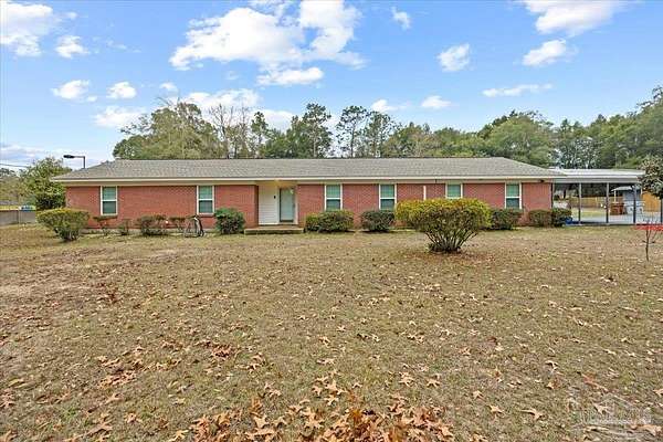 2.5 Acres of Residential Land with Home for Sale in Milton, Florida