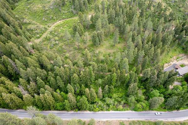 8 Acres of Land for Sale in Chattaroy, Washington