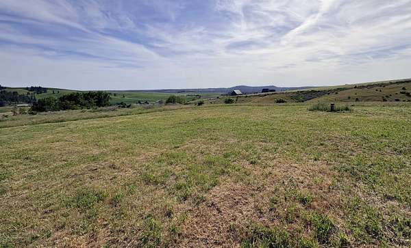 5 Acres of Residential Land for Sale in Spokane, Washington