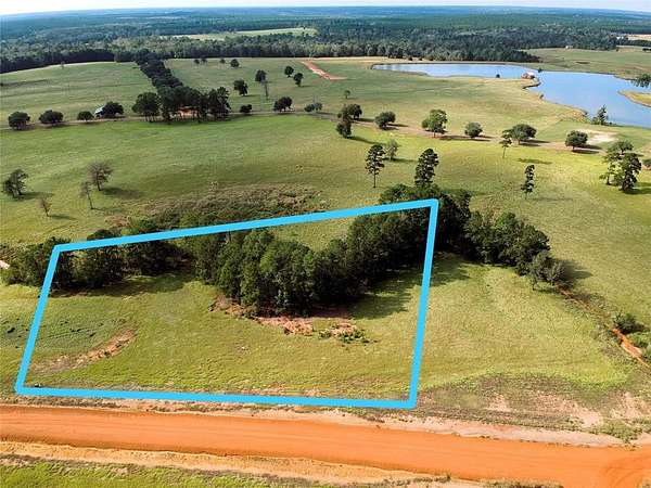 2.4 Acres of Residential Land for Sale in Hillister, Texas