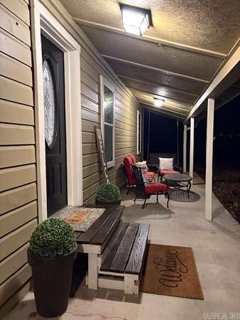 3.7 Acres of Residential Land with Home for Sale in Hope, Arkansas